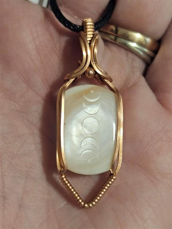 Moonphase Amulet